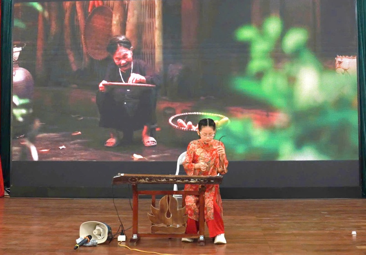 Sắc màu âm nhạc tại Liên hoan tài năng nhạc cụ học sinh phổ thông phường Xuân Đỉnh lần thứ I- Ảnh 8.