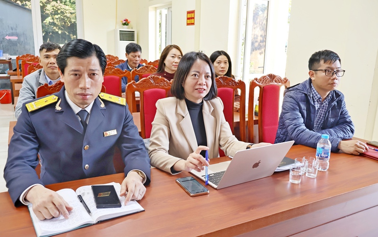 Xã Đoài Phương tham dự hội nghị trực tuyến triển khai “Chuyển đổi mô hình và phương pháp quản lý thuế đối với hộ kinh doanh khi xóa bỏ thuế khoán” - Ảnh 1.