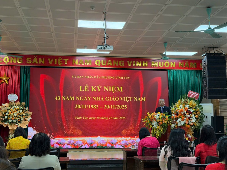 Phường Vĩnh Tuy phát động phong trào thi đua Dạy tốt-Học tốt nhân Kỷ niệm 43 năm Ngày Nhà giáo Việt Nam, trao tặng Bằng khen Thành phố cho tập thể có thành tích xuất sắc và khen thưởng các tập thể, cá nhân có thành tích trong Ngành GDĐT- Ảnh 1.