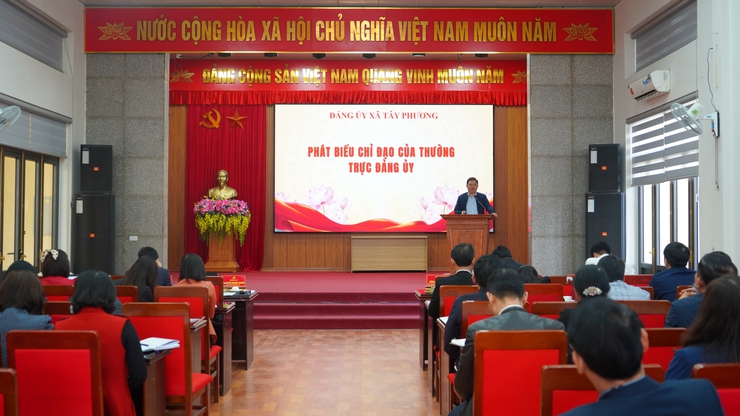 ĐẢNG UỶ XÃ TÂY PHƯƠNG TỔ CHỨC HỘI NGHỊ QUÁN TRIỆT CHỈ THỊ 50, ĐÁNH GIÁ CHẤT LƯỢNG TỔ CHỨC ĐẢNG VÀ TẬP HUẤN PHẦN MỀM SỔ TAY ĐẢNG VIÊN ĐIỆN TỬ NĂM 2025- Ảnh 5.