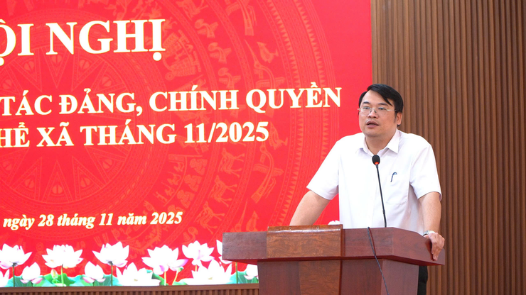HỘI NGHỊ GIAO BAN CÔNG TÁC ĐẢNG, CHÍNH QUYỀN VÀ ĐOÀN THỂ XÃ THÁNG 11 NĂM 2025
- Ảnh 2.