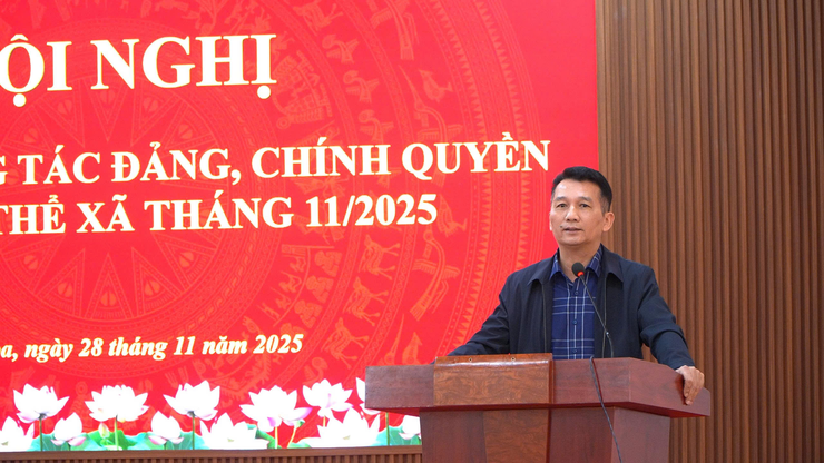 HỘI NGHỊ GIAO BAN CÔNG TÁC ĐẢNG, CHÍNH QUYỀN VÀ ĐOÀN THỂ XÃ THÁNG 11 NĂM 2025
- Ảnh 13.