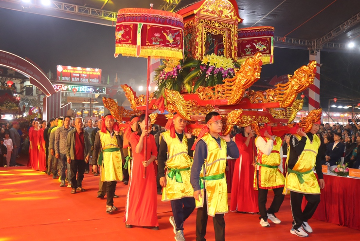 Xã Phú Xuyên: Ấn tượng, đặc sắc Khai mạc Lễ hội vinh danh làng nghề và tuần văn hoá - du lịch, thương mại làng nghề năm 2025- Ảnh 8.