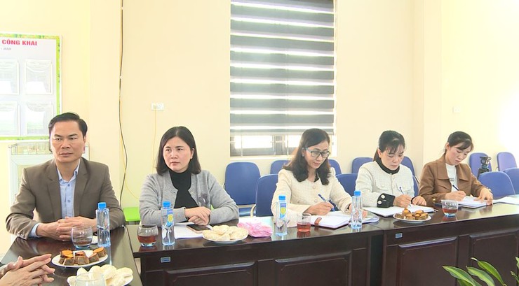 Đoàn đánh giá ngoài của Sở Giáo dục và Đào tạo Hà Nội tổ chức buổi làm việc và khảo sát sơ bộ tại Trường Mầm non Xuân Phú- Ảnh 3.