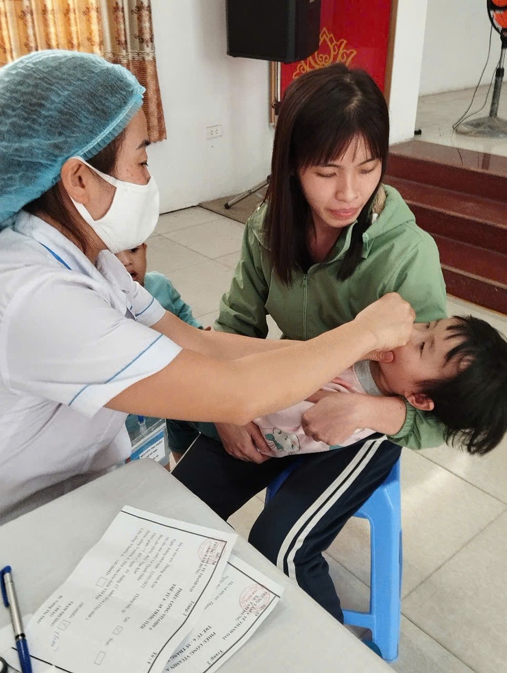 VAI TRÒ CỦA VITAMIN A ĐỐI VỚI SỨC KHOẺ CON NGƯỜI- Ảnh 1.