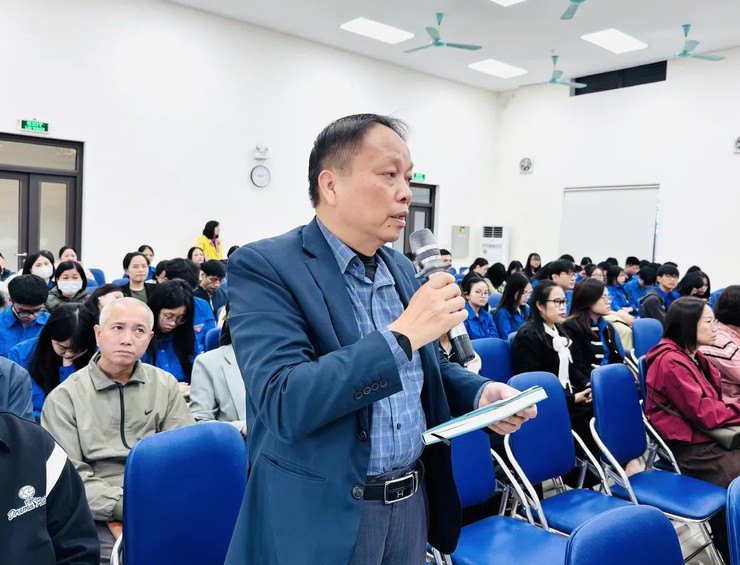 Phường Láng tăng cường đối thoại, gỡ vướng mắc cho doanh nghiệp, người dân- Ảnh 2.