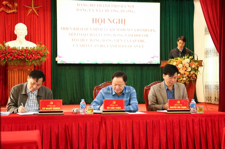 Đảng uỷ xã Chương Dương tổ chức hội nghị triển khai kế hoạch về kiểm điểm, đánh giá, xếp loại và triển khai công tác bầu cử- Ảnh 1.