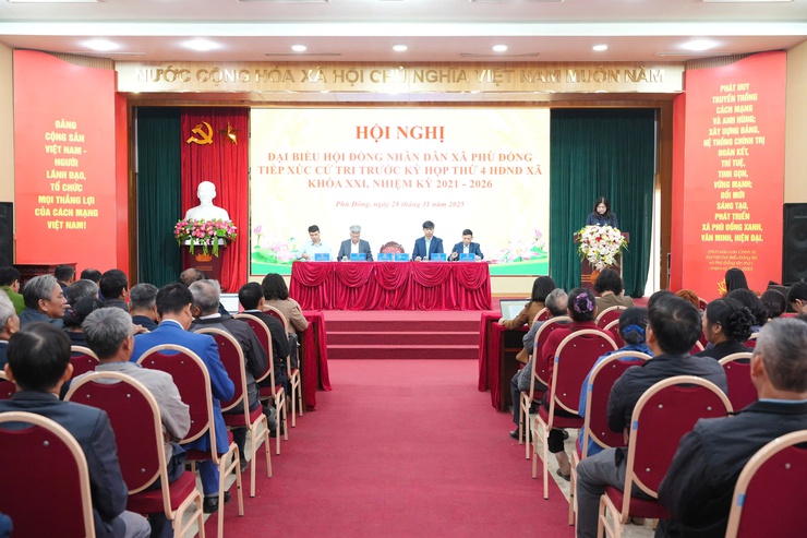 xã Phù Đổng tổ chức Hội nghị Đại biểu HĐND xã tiếp xúc cử tri trước kỳ họp thứ 4 HĐND xã khoá XXI, nhiệm kỳ 2021-2026- Ảnh 2.