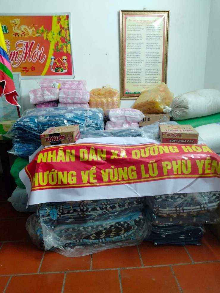 Người dân xã Dương Hoà chung tay hướng về đồng bào vùng lũ tỉnh Đắk Lắk - Ảnh 1.