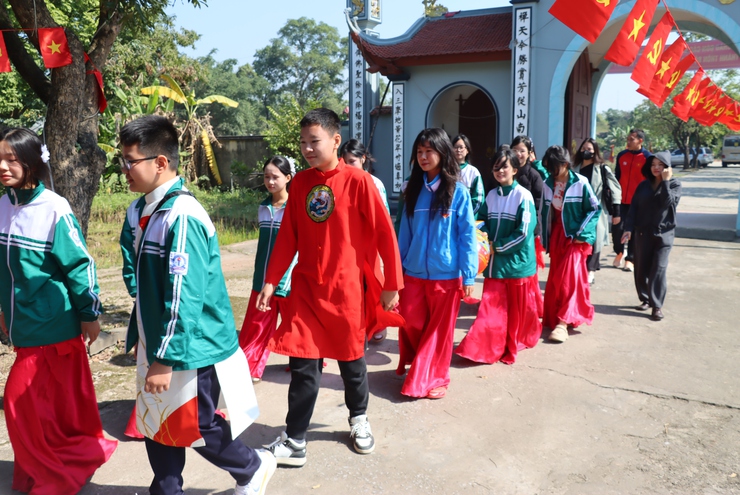 Cuộc thi “Tìm hiểu về Cải cách hành chính, Chuyển đổi số gắn với phát triển văn hóa, du lịch, thương mại, làng nghề” trên địa bàn xã Phú Xuyên.- Ảnh 17.