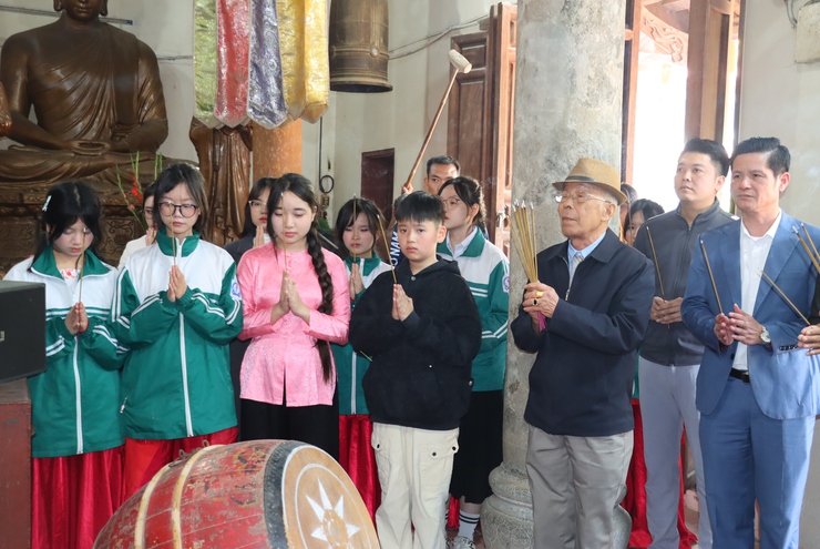 Cuộc thi “Tìm hiểu về Cải cách hành chính, Chuyển đổi số gắn với phát triển văn hóa, du lịch, thương mại, làng nghề” trên địa bàn xã Phú Xuyên.- Ảnh 18.