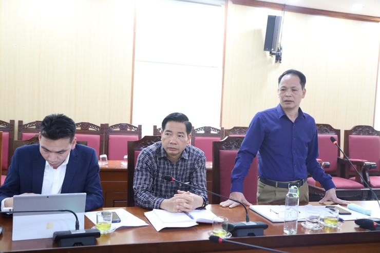 Ban Chỉ đạo bầu cử xã Quang Minh làm việc với Chi bộ thôn Hòa Bình về công tác bầu cử lại Trưởng thôn - Ảnh 3.