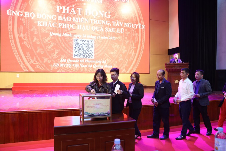 Cán bộ và nhân dân xã Quang Minh xã Quang Minh ủng hộ đồng bào miền Trung - Tây Nguyên khắc phục hậu quả do mưa lũ- Ảnh 3.