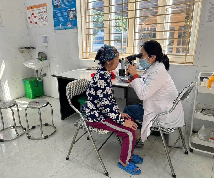 Quan tâm, đẩy mạnh công tác chăm sóc sức khoẻ người cao tuổi trên địa bàn xã - Ảnh 4.