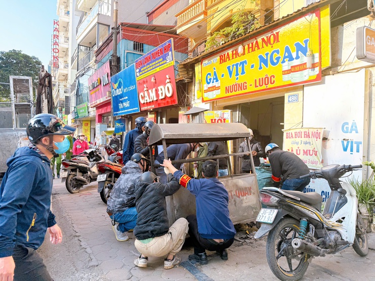 Phường Thanh Liệt: Kiên quyết lập lại trật tự đô thị, không để tái lấn chiếm vỉa hè- Ảnh 2.