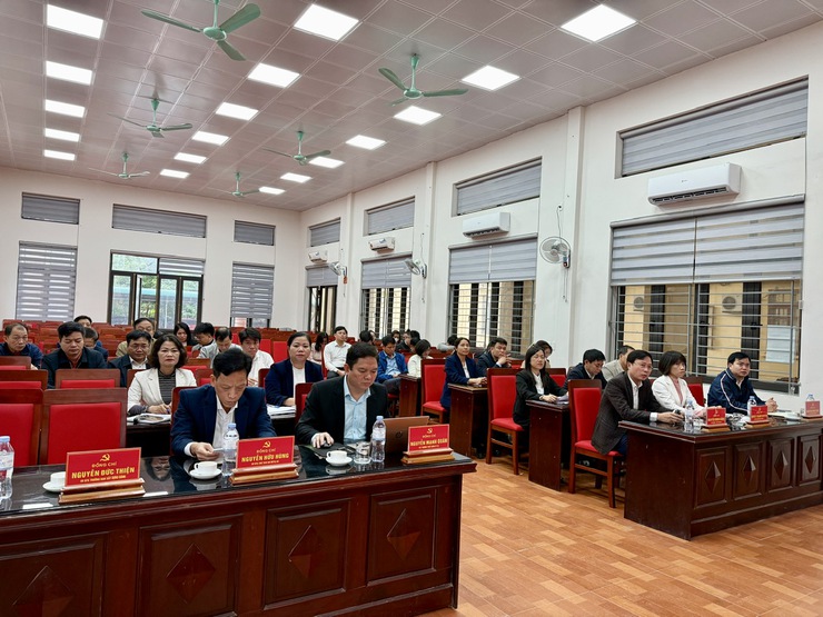  ĐẢNG ỦY CÁC CƠ QUAN ĐẢNG XÃ TÂY PHƯƠNG TỔ CHỨC HỘI NGHỊ GIAO BAN TRIỂN KHAI NHIỆM VỤ CÔNG TÁC THÁNG 11 NĂM 2025- Ảnh 1.