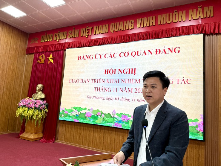  ĐẢNG ỦY CÁC CƠ QUAN ĐẢNG XÃ TÂY PHƯƠNG TỔ CHỨC HỘI NGHỊ GIAO BAN TRIỂN KHAI NHIỆM VỤ CÔNG TÁC THÁNG 11 NĂM 2025- Ảnh 2.