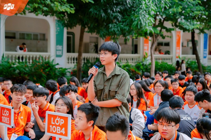 TĂNG CƯỜNG PHỐI HỢP GIỮA NHÀ TRƯỜNG VÀ CÔNG AN PHƯỜNG XUÂN PHƯƠNG TRONG CÔNG TÁC GIÁO DỤC PHÁP LUẬT & AN TOÀN GIAO THÔNG- Ảnh 4.