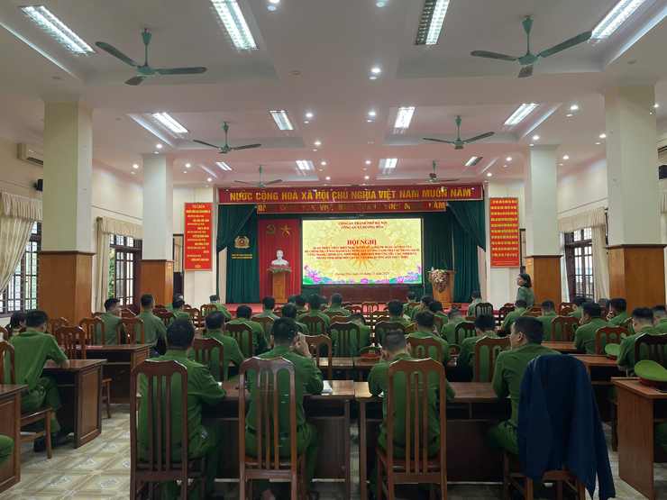 CÔNG AN XÃ DƯƠNG HÒA TỔ CHỨC HỘI NGHỊ QUÁN TRIỆT, THỰC HIỆN NGHỊ QUYẾT SỐ 12-NQ/TW VỀ XÂY DỰNG LỰC LƯỢNG CÔNG AN NHÂN DÂN TRONG SẠCH, VỮNG MẠNH, CHÍNH QUY, TINH NHUỆ, HIỆN ĐẠI- Ảnh 1.