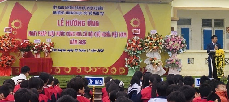 Xã Phú Xuyên tổ chức lễ phát động hưởng ứng 
“Ngày Pháp luật nước Cộng hòa xã hội chủ nghĩa Việt Nam năm 2025” 
- Ảnh 4.