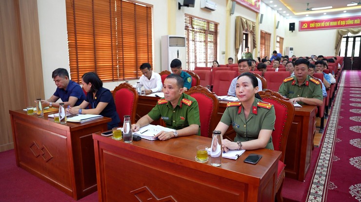 Hội nghị tập huấn về bảo vệ bí mật nhà nước trên địa bàn xã Dương Hòa- Ảnh 3.