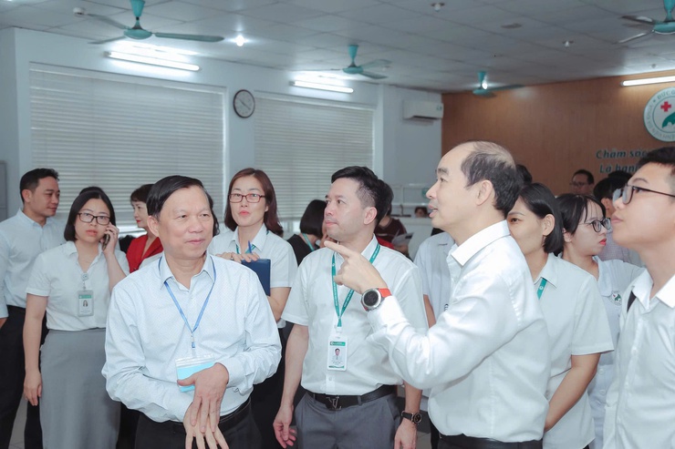 BVĐK Đức Giang: Tiên phong chuyển đổi số y tế từ bệnh án điện tử đến bệnh viện thông minh- Ảnh 1.