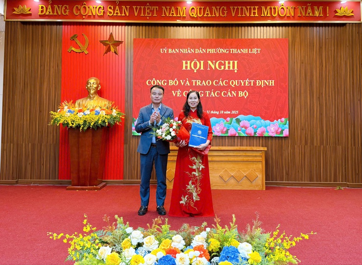 Phường Thanh Liệt: Công bố và trao các quyết định về công tác cán bộ- Ảnh 6.