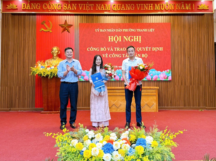 Phường Thanh Liệt: Công bố và trao các quyết định về công tác cán bộ- Ảnh 7.