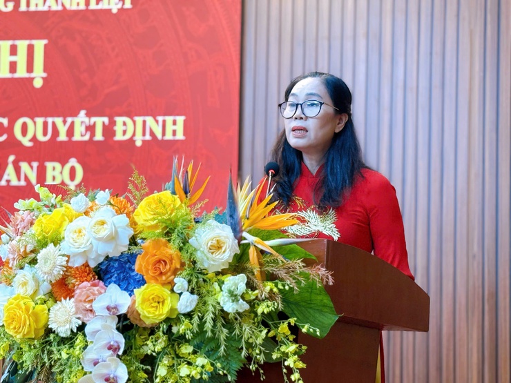 Phường Thanh Liệt: Công bố và trao các quyết định về công tác cán bộ- Ảnh 3.