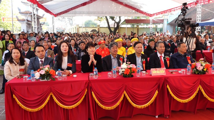 Lễ khánh thành công trình tu bổ, tôn tạo di tích lịch sử văn hóa Đình Phong Châu- Ảnh 3.