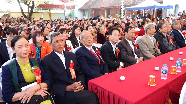 Lễ khánh thành công trình tu bổ, tôn tạo di tích lịch sử văn hóa Đình Phong Châu- Ảnh 4.