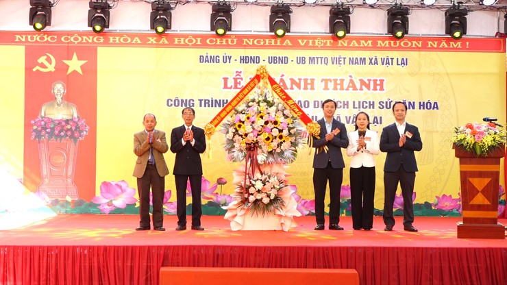 Lễ khánh thành công trình tu bổ, tôn tạo di tích lịch sử văn hóa Đình Phong Châu- Ảnh 6.