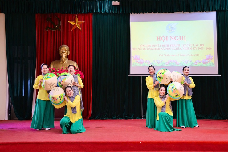 Hội LHPN xã Phú Nghĩa: Công bố quyết định thành lập Câu lạc bộ Phụ nữ dưỡng sinh nhiệm kỳ 2025 - 2030- Ảnh 4.