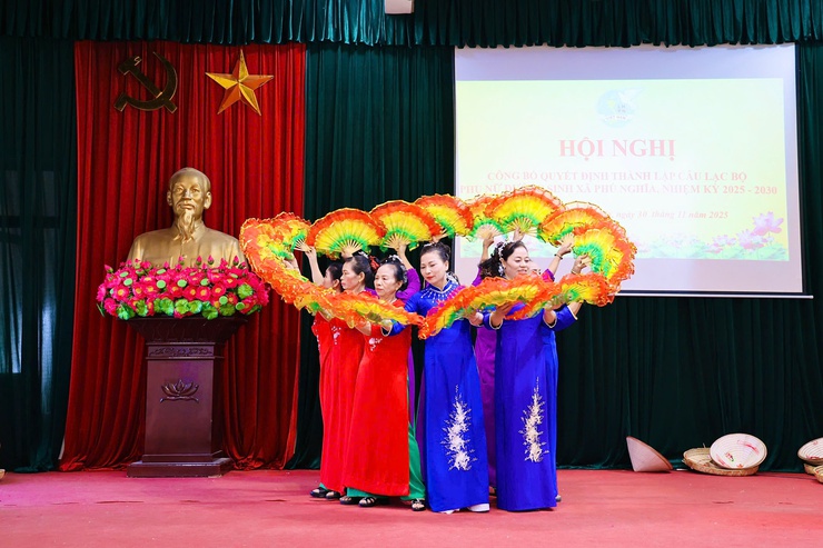 Hội LHPN xã Phú Nghĩa: Công bố quyết định thành lập Câu lạc bộ Phụ nữ dưỡng sinh nhiệm kỳ 2025 - 2030- Ảnh 10.
