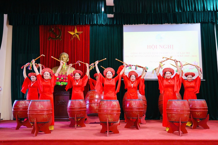 Hội LHPN xã Phú Nghĩa: Công bố quyết định thành lập Câu lạc bộ Phụ nữ dưỡng sinh nhiệm kỳ 2025 - 2030- Ảnh 1.