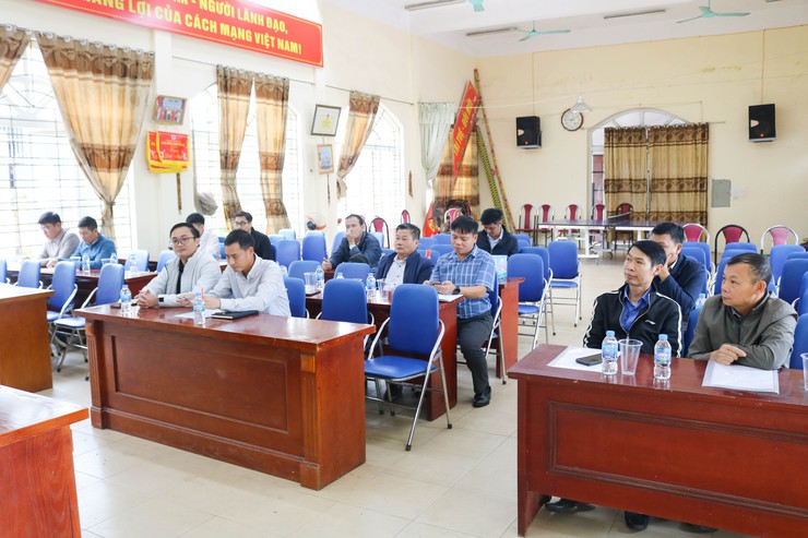 Khởi công xây dựng công trình: Cải tạo, nâng cấp đường giao thông thôn Sơn Trung và thôn Quảng Yên xã Yên Sơn- Ảnh 1.