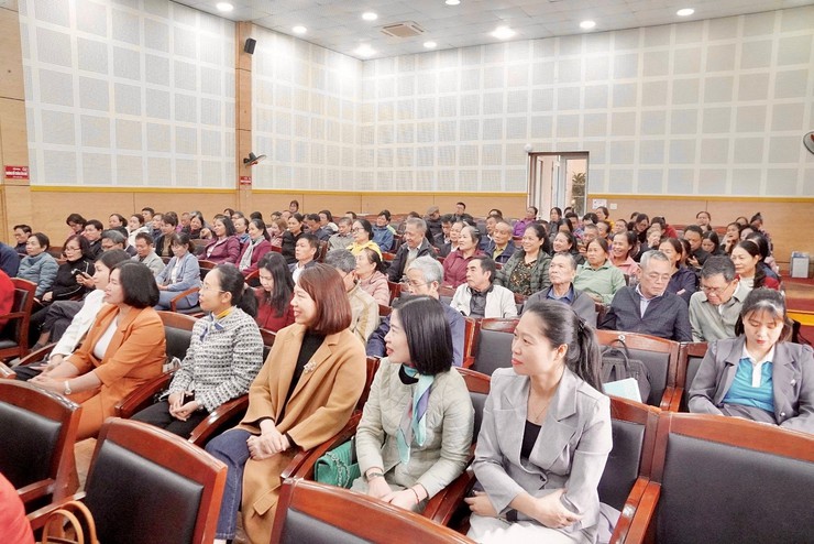 Phường Long Biên tập huấn, tuyên truyền 02 bộ Quy tắc ứng xử nơi công cộng- Ảnh 3.