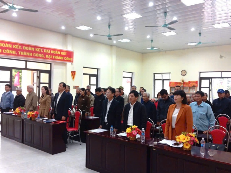 Các đồng chí Thường trực Đảng ủy, HĐND, UBND, UB MTTQ xã Vật Lại trực tiếp dự sinh hoạt Đảng thường kỳ tại các Chi bộ thôn trên địa bàn xã.- Ảnh 1.