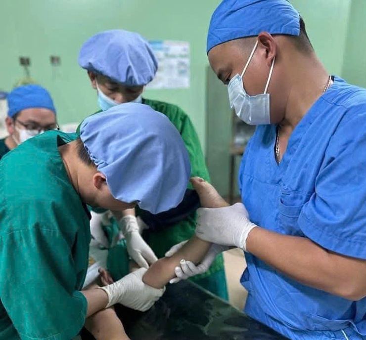 Con đường Ngoại khoa – Nơi sự sống hồi sinh từ đôi bàn tay- Ảnh 2.