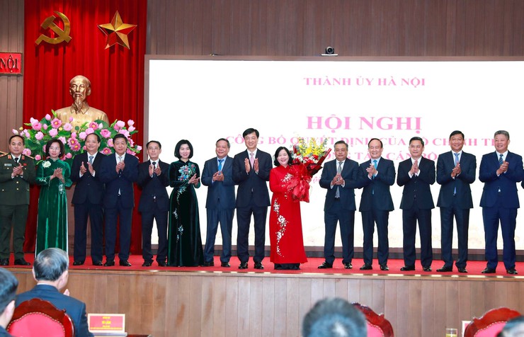 Bộ Chính trị điều động, phân công, chỉ định đồng chí Nguyễn Duy Ngọc giữ chức Bí thư Thành ủy Hà Nội- Ảnh 6.
