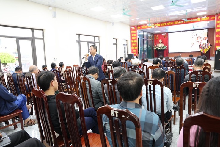 ĐẢNG ỦY XÃ HÒA XÁ TỔ CHỨC HỘI NGHỊ TẬP HUẤN CÔNG TÁC CHUYỂN ĐỔI SỐ NĂM 2025- Ảnh 3.