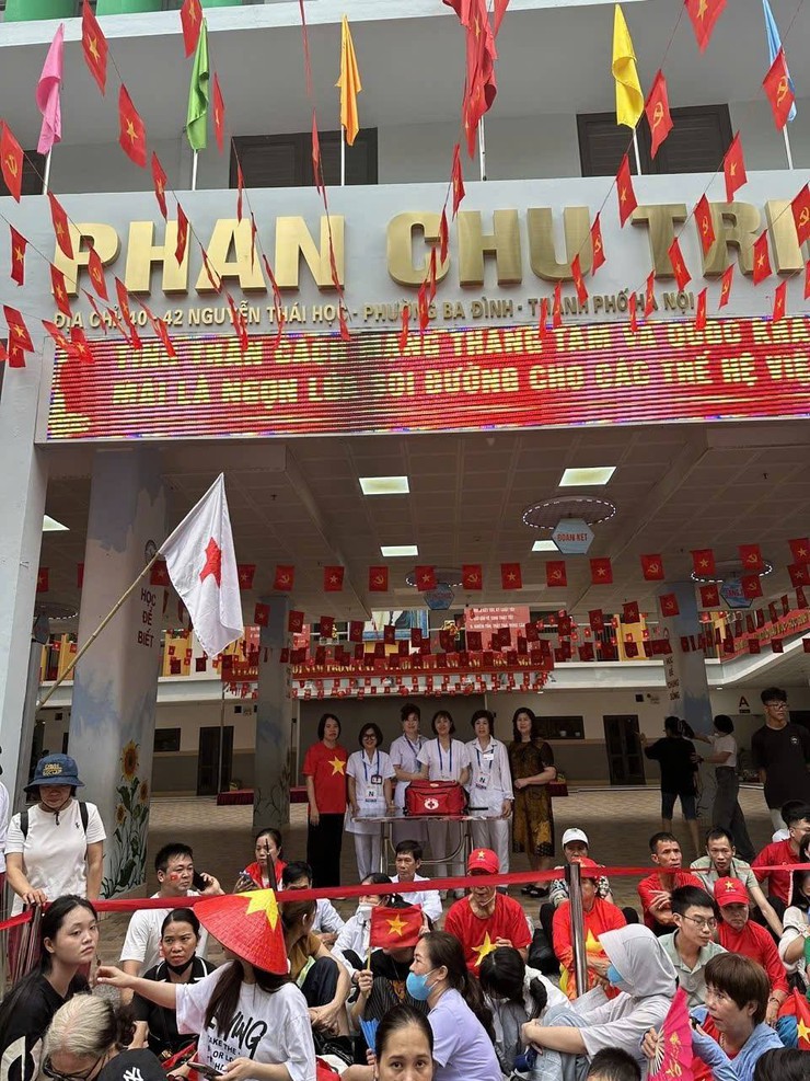 Trạm Y tế phường Đống Đa kích hoạt toàn lực, phục vụ đại lễ A80- Ảnh 4.