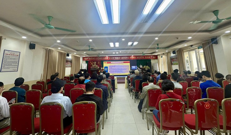 PHƯỜNG HỒNG HÀ TỔ CHỨC HỘI NGHỊ HỌC TẬP, TRIỂN KHAI NGHỊ QUYẾT ĐẠI HỘI ĐẢNG BỘ LẦN THỨ I - Ảnh 3.