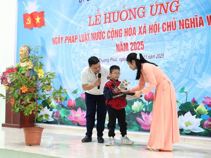 Xã Thượng Phúc hưởng ứng Ngày pháp luật nước Cộng hòa xã hội Chủ nghĩa Việt Nam- Ảnh 5.