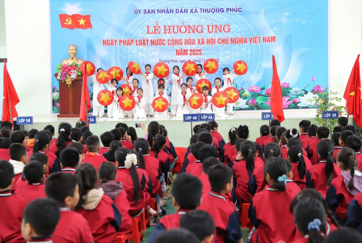 Xã Thượng Phúc hưởng ứng Ngày pháp luật nước Cộng hòa xã hội Chủ nghĩa Việt Nam- Ảnh 1.