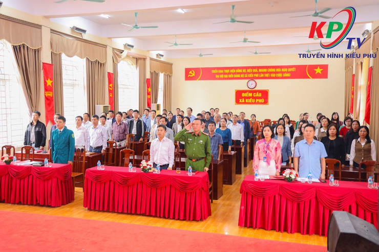 UBND XÃ KIỀU PHÚ LONG TRỌNG TỔ CHỨC HỘI NGHỊ HƯỞNG ỨNG NGÀY PHÁP LUẬT VIỆT NAM 9/11, VÀ TUYÊN TRUYỀN LUẬT NGHĨA VỤ QUÂN SỰ NĂM 2015- Ảnh 1.