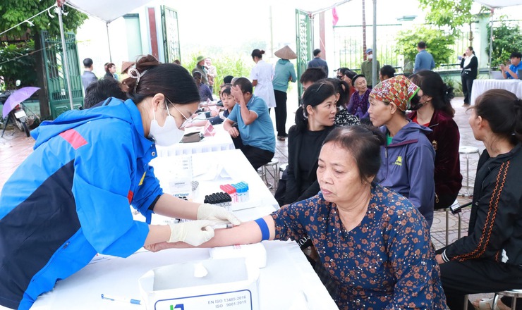 Minh Châu tổ chức khám sức khoẻ định kỳ miễn phí cho toàn dân đợt 4 năm 2025- Ảnh 3.