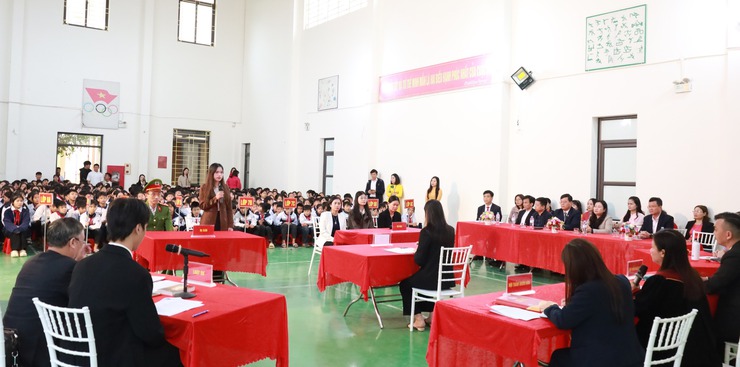 Xã Minh Châu hưởng ứng ngày Pháp luật Việt Nam năm 2025- lan toả tinh thần văn hoá thượng ton pháp luật qua phiên toà giả định- Ảnh 5.