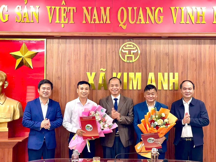 Đảng ủy xã Kim  Anh công bố các quyết định về công tác cán bộ- Ảnh 5.