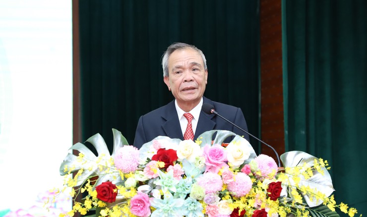 Đảng bộ xã Yên Xuân trao Huy hiệu Đảng 50, 45 năm tuổi Đảng đợt 7/11/2025- Ảnh 8.